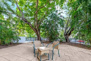 Harbourside Pool Escape with Leafy Alfresco Patio - Image 5