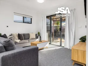 Berridale Bliss lovely light filled townhouse - Image 3