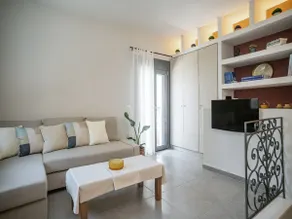Elegant City Apartment - 250m from Solomos Square - Image 3