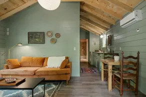 Roamstead's Oak Cabin - Image 5