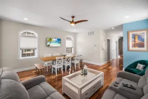 Luxury Margate Retreat | Walk 2 Beach & Dairy Bar - Image 5