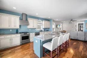 Luxury Margate Retreat | Walk 2 Beach & Dairy Bar - Image 2