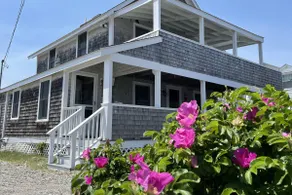 Oceanfront Getaway: Private Beach and Porch Dining - Image 2