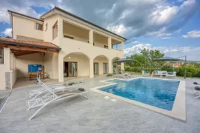 Holiday Apartment Aida with Private Pool - Image 2