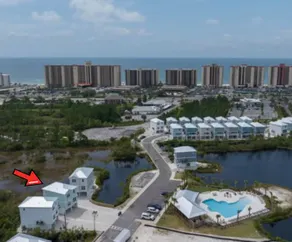 Dog Friendly|Beach House| Beach Nearby|sleeps 9! - Image 2