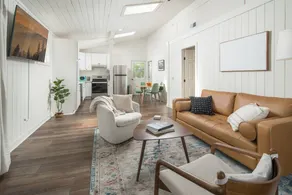 SPRING SALE | The Cottage- Walk2 Main St - Pkg - Image 5