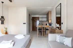 Niro Beachfront Living - Cozy Room with sea view - Image 3