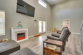 Waterfront Buckeye Lake Vacation Rental w/ Hot Tub - Image 5