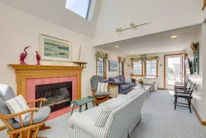 Inviting Rockport Rental w/ Deck: Walk to Beach! - Image 5