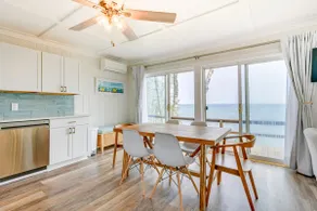 Beachy Palms Cottage on Lake Huron w/ Hot Tub! - Image 3