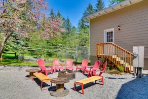 Washington Retreat: Fire Pit, Hot Tub & Ping Pong! - Image 3