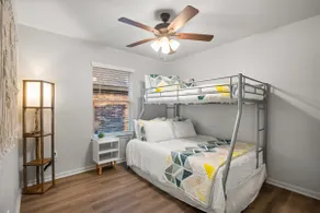 Alpha House | Sleeps 8 in Medical District - Image 5