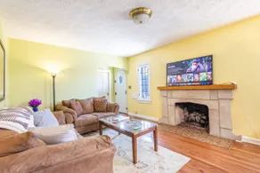 4 BRs+King Bed+Game Room+Broadripple+Bars+Spacious - Image 2