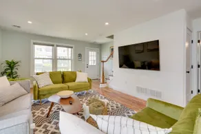 Gorgeous Keansburg Home w/ Pool: Walk to Beach! - Image 5
