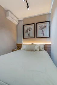 Spacious studio in Partridges with free parking. - Image 3