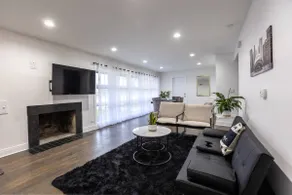 New Chic 6bd 2 bth Ranch Home, Skokie w/basement - Image 3