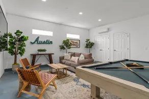 Luxurious Lake Park House: Sleeps 25, Pool, Hot-Tub, Firepit and Game Room! - Image 3