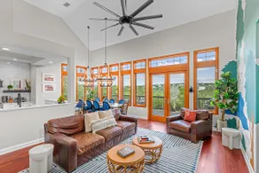 Luxurious Lake Park House: Sleeps 25, Pool, Hot-Tub, Firepit and Game Room! - Image 5