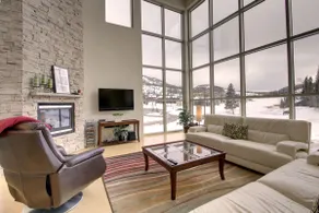 Stort moderne condo med smuk udsigt! Slap af i pejsen efter en legedag på bjerget - Image 2