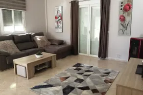 Villa - Sleeps 4 - Pool - Patio - Parking - Image 4