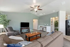 Caldwell/Nampa Family Retreat | King Bed | 4 TVs | - Image 4