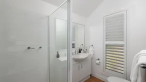 Seaside Cabin – Stay 3, Pay 2 - Image 5