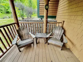 Tranquil Treetop Retreat - Image 5