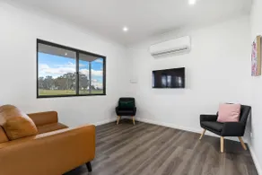 Glenowrie Cottage - 2 King Beds - Close to Cadia - Image 4