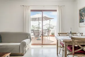 2 bedroom apt close to the sea - Image 2