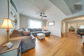 Historical Magnesia Springs Home, Near Kayaking! - Image 5