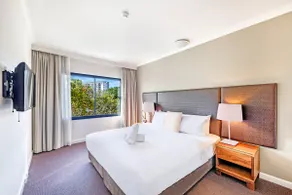 'Double Slice of Paradise' Waterfront Resort Living - Image 3