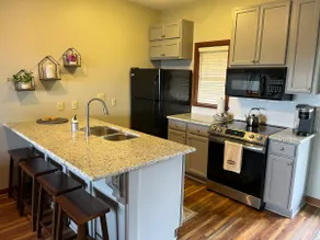 Wolf Laurel Condo with Breathtaking Views! - Image 4