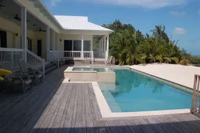 Turtle Nest Estate in Islamorada - Image 3