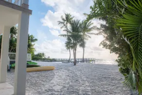 Turtle Nest Estate in Islamorada - Image 4