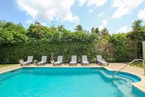 Large pool gardens and close to beach - Aqua Bliss - Image 5