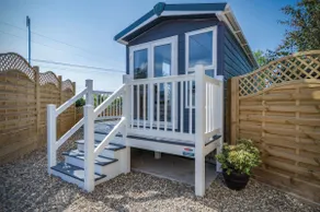 The Studio - 1 Bedroom Cabin - Amroth - Image 3
