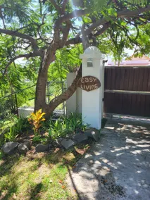 Easy Living Villa in Cap Estate - Image 2