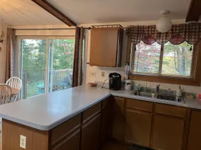 Cozy Cabin on Range Line Lake - Image 5
