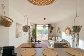 Luxurious Apartment in Empuriabrava with Sea View - Image 3
