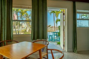Sunny Water-View Apartment with Terrazzo Floor - Image 2