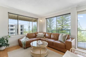 Minya Court Unit 4 Kings Beach QLD - Image 3