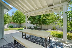Large Nampa Home Sleeps 20 • Near Lake Lowell • Po - Image 5