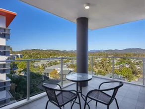 Two bedroom Apartment in Robina Center - Image 2