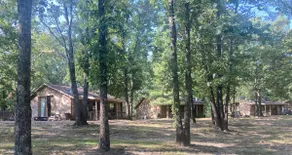 Newly renovated cozy cabin w/ high speed internet - Image 2