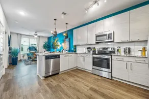Jungle on the Square – Luxe 1BR w/ Pool & Rooftop - Image 5