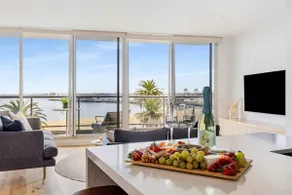 Apartamento vacacional con barbacoa, internet de alta velocidad y piscina privada | Vistas al mar - Image 5