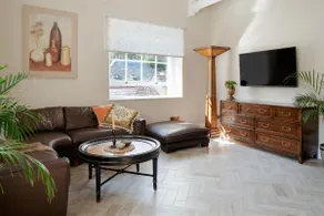 The Upper School House - Image 3