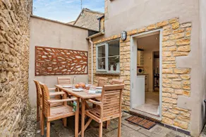 Cotswold Cottage Guest House - Image 5