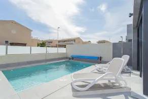 Merveilleuse villa entièrement équipée avec sauna, terrasse et piscine privée - Image 3