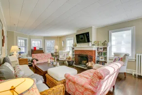Historic Poughkeepsie Home Near Arlington & Vassar - Image 2